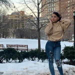 Meet your Posher, Ines